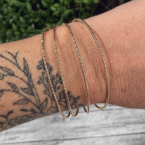 Textured Wire Adjustable Bracelet (GOLD OR SILVER)