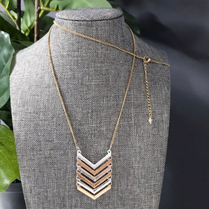 Geometric Jewelry | Dainty Rose Gold Necklace | FENNO FASHION | Megan Fenno 