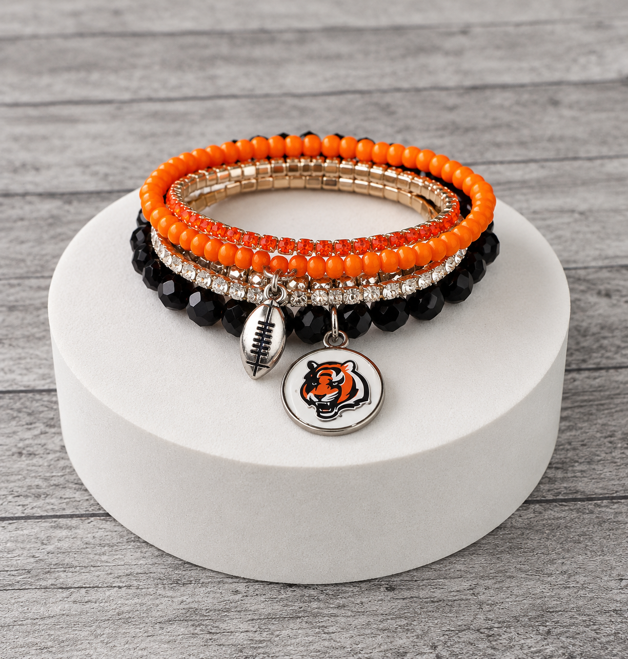 Cincinnati Bengals Jewelry | Bengals Stretch Bracelet | Cincinnati Bengals Bracelets | FENNO FASHION | Cincinnati Jewelry | Cincinnati Jewelry Designer 