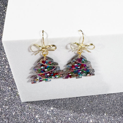 Colorful Christmas Earrings | Holiday Earrings | Christmas tree earrings with a dainty bow on top | FENNO FASHION | Christmas Tree Earrings 