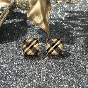 Holiday Plaid Stud Earrings | Plaid Studs | Christmas Stud Earrings | Plaid Christmas Earrings | FENNO FASHION | Megan Fenno