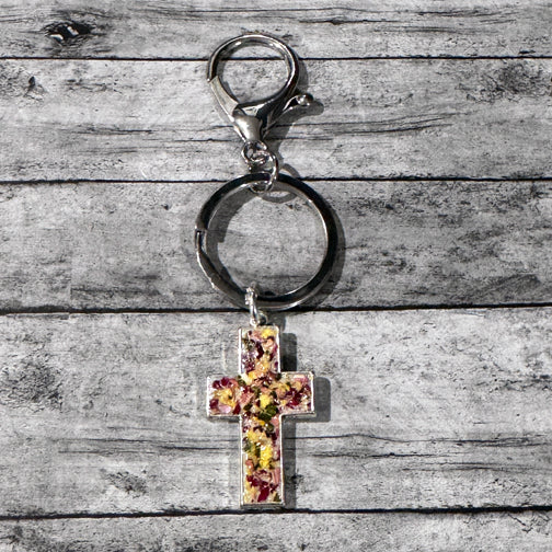 Flower Petal Remembrance Keychain using Handmade Beads | Customizable Keychain | Megan Fenno | FENNO FASHION | Cincinnati | Memorial Jewelry Cincinnati | Funeral Flower Jewelry Cincinnati 