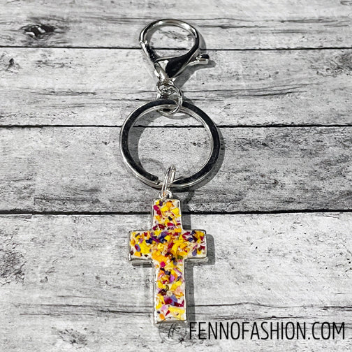 Flower Petal Remembrance Keychain using Handmade Beads | Customizable Keychain | Megan Fenno | FENNO FASHION | Cincinnati | Memorial Jewelry Cincinnati | Funeral Flower Jewelry Cincinnati 