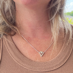 Dainty Chevron Necklace | Geometric Jewelry | Dainty Silver Necklace | FENNO FASHION | Megan Fenno