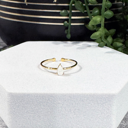 Gold Dainty Opal Ring | Adjustable Opal Ring | Opal Ring | FENNO FASHION | Dainty Rings 