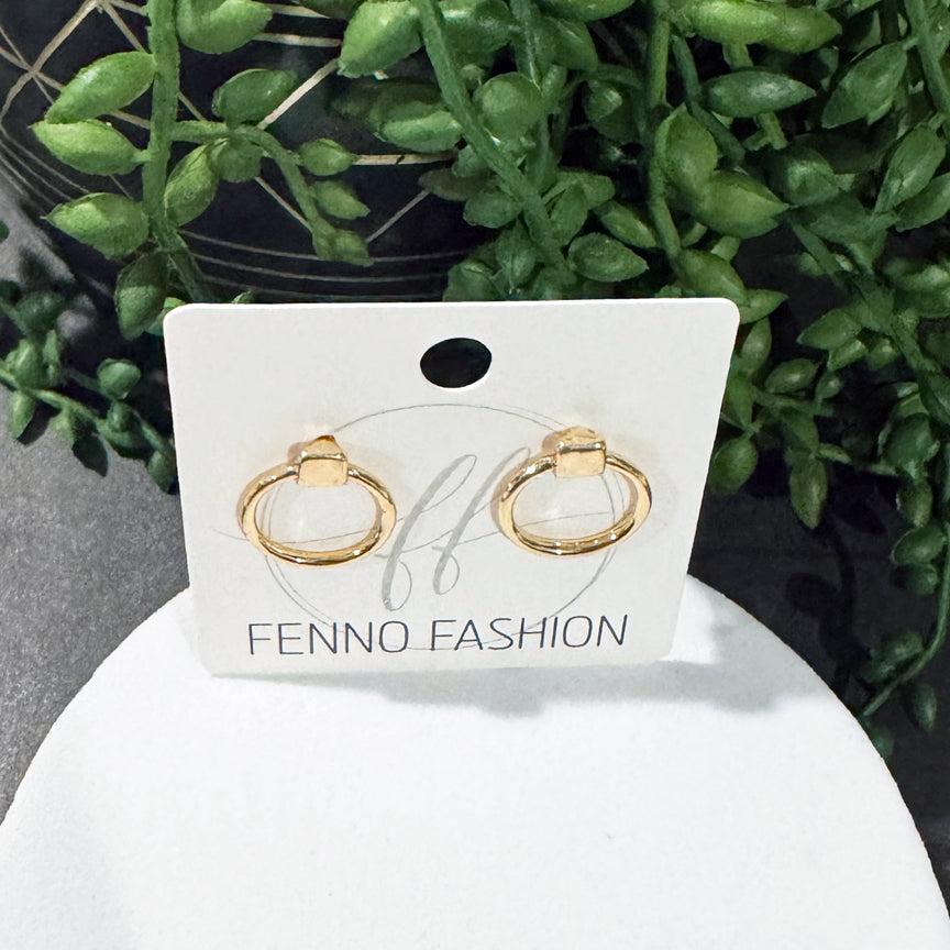 Gold Geometric Stud Earrings | Circle Studs | FENNO FASHION | Cincinnati Jewelry Designer 