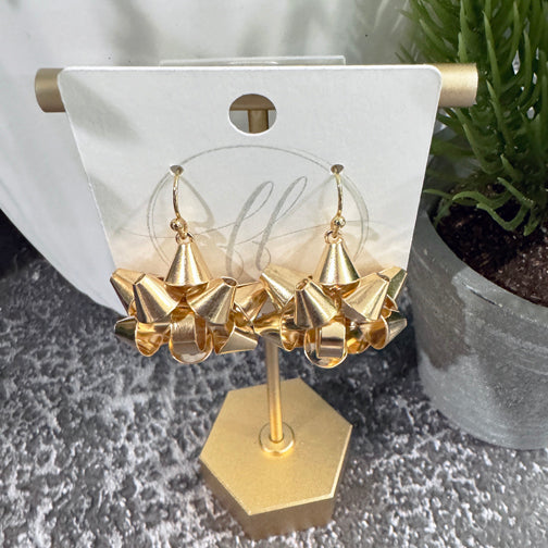 Gold Present Bow Christmas Earrings  | FENNO FASHION | Christmas Jewelry | Christmas Earrings 