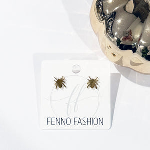 Gold Spider Stud Earrings | Halloween Earrings | FENNO FASHION | Megan Fenno 