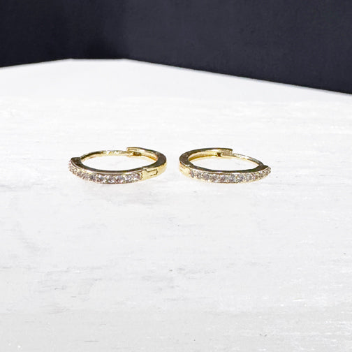 Minimalist Hoops | Small Hoop Earrings | Small Gold Hoop Earrings | Small Silver Hoop Earrings | FENNO FASHION