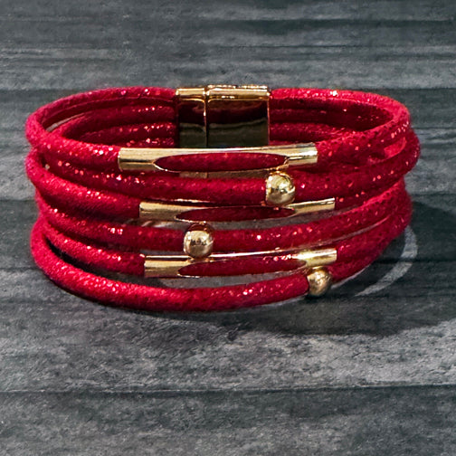 Red Leather Wrap Bracelet | Cincinnati Reds Bracelet | Cincinnati Reds Jewelry | FENNO FASHION