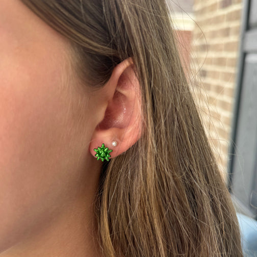 Small Green Present Bow Earrings | Bow Studs | Red Bow Stud Earrings | FENNO FASHION