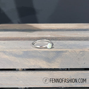 Remembrance Rings | Memorial Jewelry | Flower Petal Ring | Memorial Ring Using Flowers | FENNO FASHION | Megan Fenno 