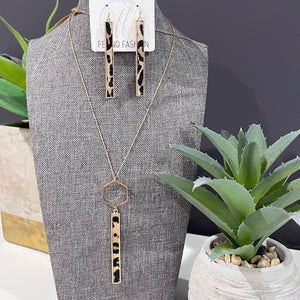 Leopard Print Long Necklace | Leopard Bar Necklace | FENNO FASHION | Megan Fenno 