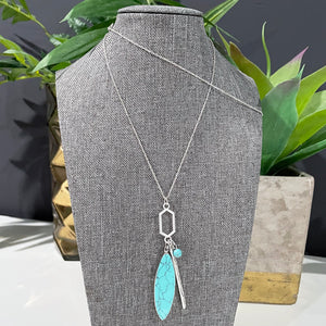 Turquoise Necklace | Turquoise Stone Silver Pendant Necklace | FENNO FASHION | Megan Fenno 